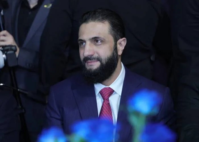 الرئيس الشرع يحتفي بفوز المنتخب السوري على تونس ويعد بدعم شامل للرياضة