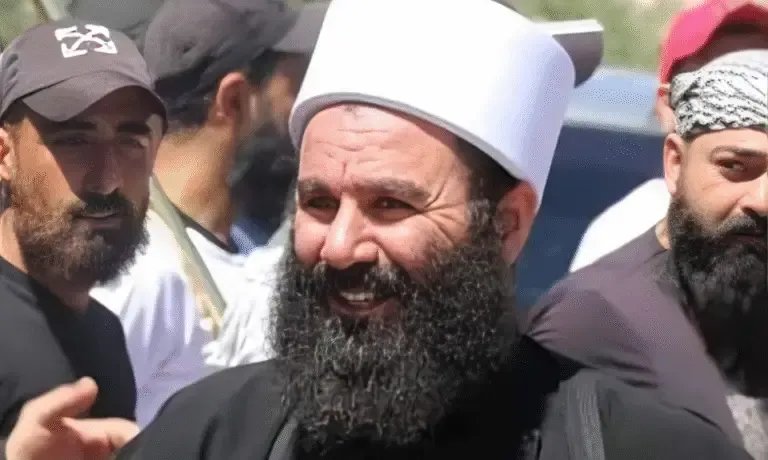 السويداء تغلي: اعتقال شقيق الشيخ رائد المتني يشعل فتيل الغضب وتصعيد أمني يلوح في الأفق