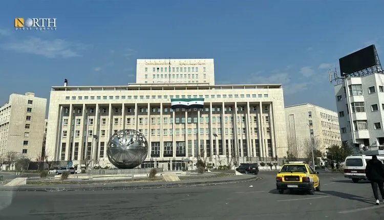 مصرف سوريا المركزي يطمئن: خطة استبدال العملة تسير وفق المقرر