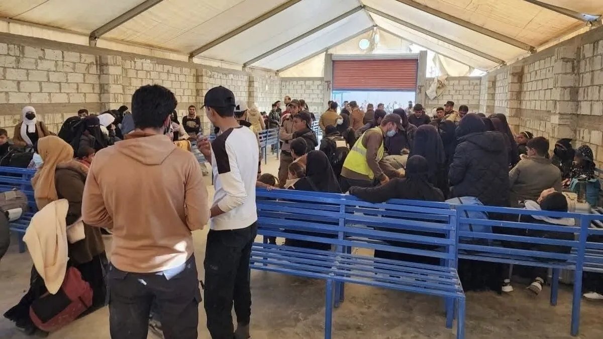 العراق يستقبل الدفعة الـ 31 من مواطنيه: تفاصيل إجلاء عائلات من مخيم الهول