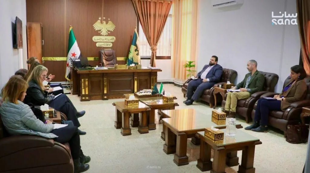 محافظ السويداء يناقش نتائج جولة لجنة التحقيق الدولية المستقلة في المحافظة