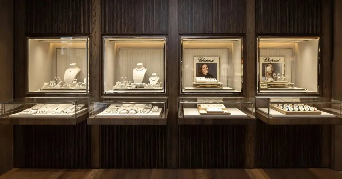 نيوزيلندا: رجل يواجه تهمة السرقة بعد ابتلاع قلادة فابرجيه باهظة الثمن