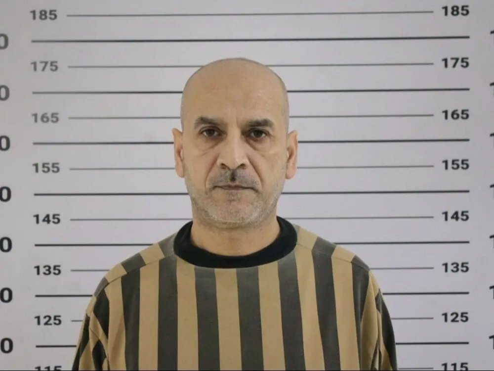 القبض على عنصر من الفرقة الرابعة بتهمة ارتكاب انتهاكات في دير الزور واللاذقية