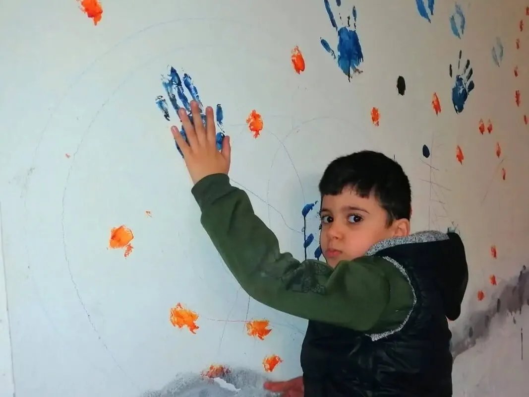 اللاذقية: إخلاء مركز متخصص بالتوحد يثير قلق الأهالي على مستقبل أطفالهم