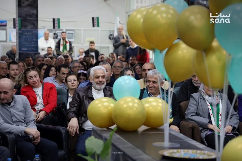 طرطوس تحتفل بالذكرى الأولى للتحرير: السوريون يؤكدون وحدتهم ويتطلعون إلى مستقبل جديد