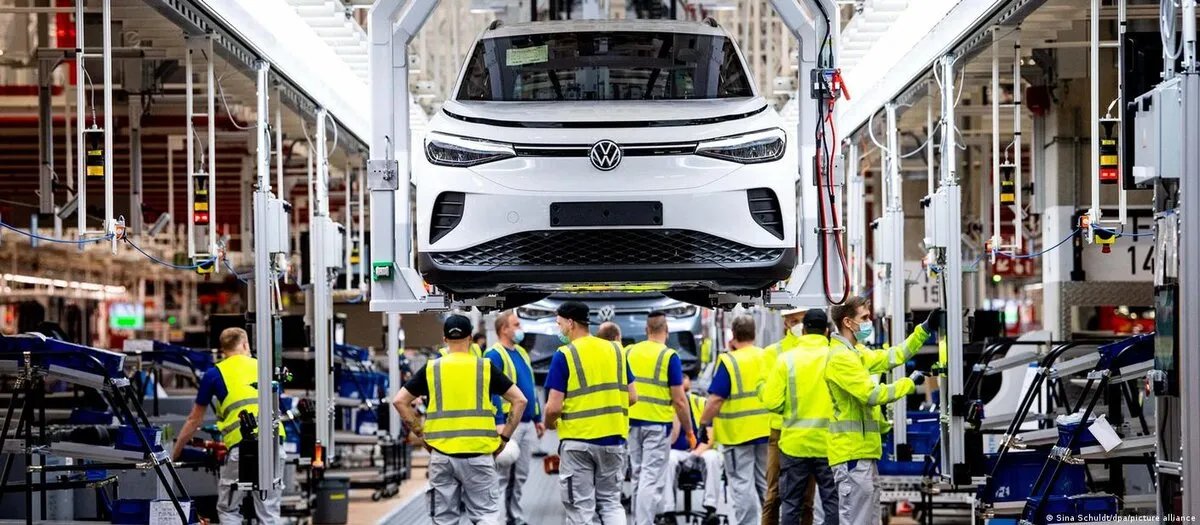 فولكس فاغن تُعيد ابتكار مصنعها في دريسدن كمجمع رائد للتقنيات المتقدمة
