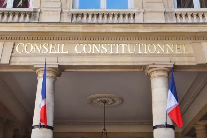 فرنسا تتهم موقوفاً بالضلوع في جرائم ضد الإنسانية لصلته المحتملة بالمخابرات السورية