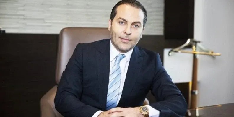 محكمة أوروبية ترفض رفع العقوبات عن أمير فوز وتضييق الخناق على شبكة سامر فوز