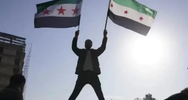 عام على التحولات في سوريا: نظرة الخليج لمستقبل البلاد ودورها الإقليمي