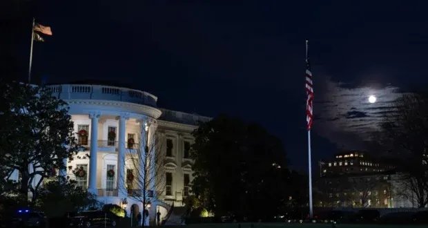 واشنطن تحذر من "اندثار" الحضارة الأوروبية وبرلين ترفض "نصائح ترامب" الأمنية