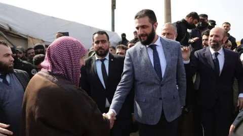 عام على حكم الشرع في سوريا: نجاحات خارجية تصطدم بتحديات داخلية وعقوبات مرهقة