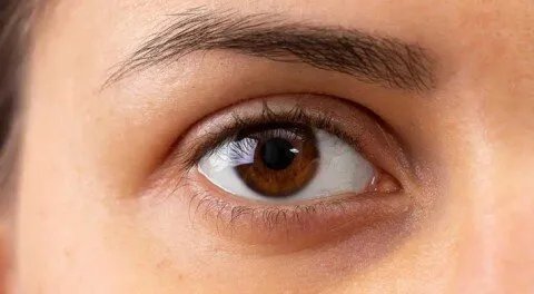 وجهك يكشف أسرار كليتيك: علامات تحذيرية لا تغفل عنها!