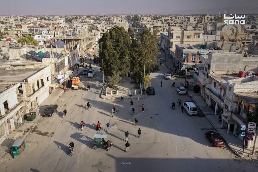 حملة نظافة شاملة في القصير احتفاءً بالذكرى الأولى للتحرير