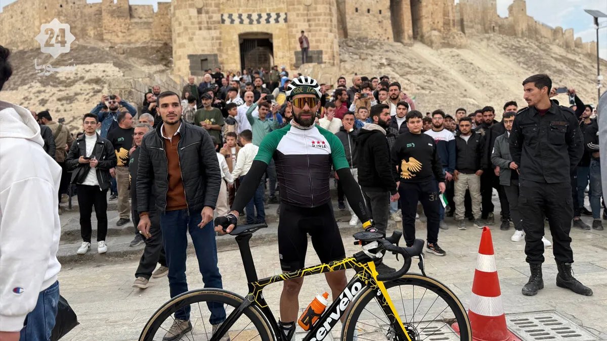 مسير "تحرير سوريا" يصل حلب احتفالاً بمرحلة ما بعد نظام الأسد