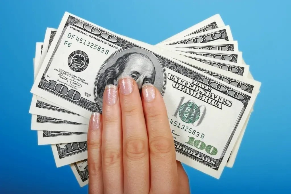 تذبذب مستمر: أسعار صرف الليرة السورية مقابل العملات الأجنبية اليوم السبت