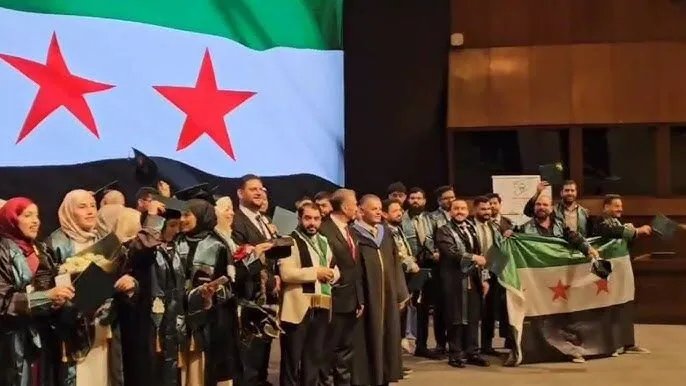 السوريون في تركيا: من 'ضيوف' إلى 'جالية'.. حلم طال انتظاره