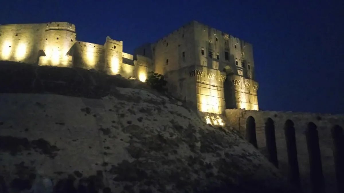 قلعة حلب تستعيد ألقها وتفتح أبوابها للزوار بعد انتهاء أعمال الترميم