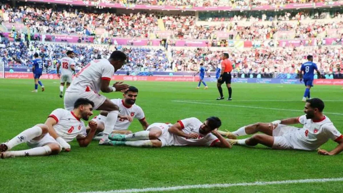 الأردن إلى الدور الثاني بفوز على الكويت والجزائر تكتسح البحرين في كأس العرب